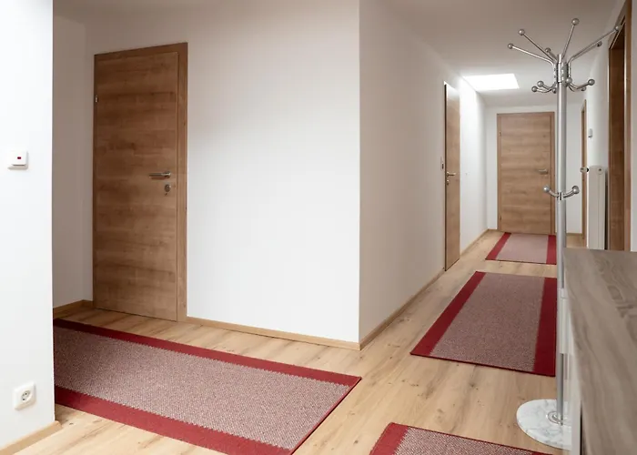 Gaestehaus Schoder Apartment Vandans